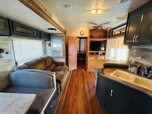 2a3b52346df7147f190f68f992090878-uncropped scaled within 1536 1152